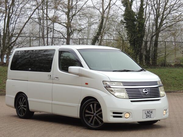 Nissan Elgrand NISAN ELGRAND HIGHWAY STAR 3.5 V6 PETROL 5dr