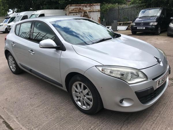 Renault Megane 1.9 dCi Privilege Euro 4 5dr