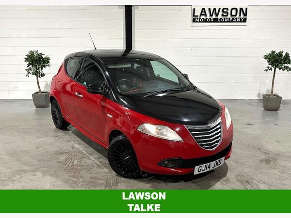 Chrysler Ypsilon 1.2 Black&Red Euro 5 (s/s) 5dr