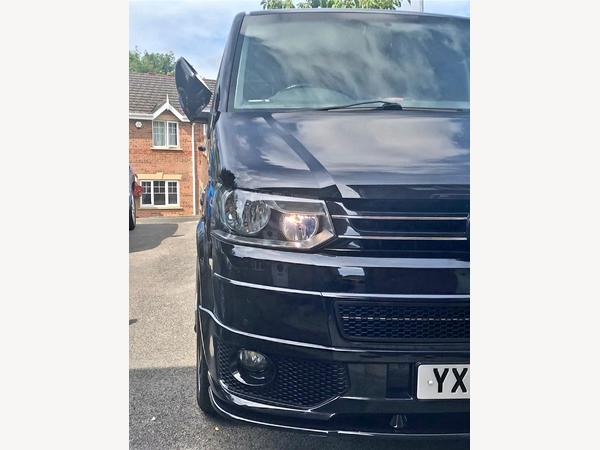 Volkswagen Transporter Sportline 2.0 BiTDI Sportline T32 Kombi 4dr Diesel DSG L1 H1 (214 g/km, 178 bhp)