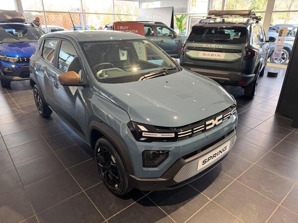 Dacia Spring 100 24.3kWh EXTREME Auto 5dr