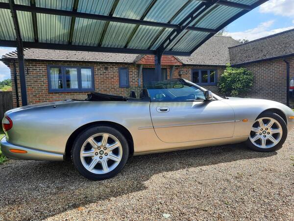 Jaguar XK8 4.0 2dr