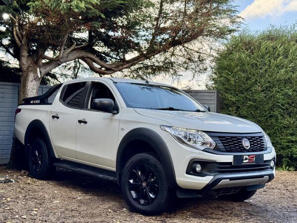 Fiat Fullback 2.4D Cross Pickup Double Cab 4dr Diesel Auto 4WD Euro 6 (180 ps)