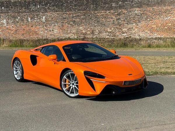 McLaren Artura 3.0T V6 7.4kWh SSG Euro 6 (s/s) 2dr