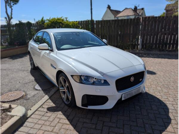 Jaguar XF 3.0d V6 S Saloon 4dr Diesel Auto Euro 6 (s/s) (300 ps)