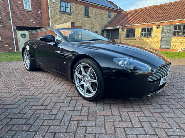 Aston Martin Vantage 4.3 V8 Roadster Sportshift Euro 4 2dr