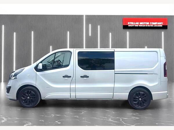 Vauxhall Vivaro 1.6 CDTi 2900 BiTurbo ecoFLEX Sportive Crew Van L2 H1 Euro 5 (s/s) 5dr (6 Seat)