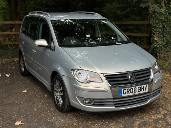 Volkswagen Touran 2.0 TDI SE DSG 5dr (5 Seats)