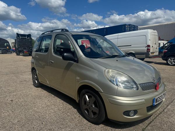 Toyota Yaris Verso 1.3 VVT-i T Spirit 5dr