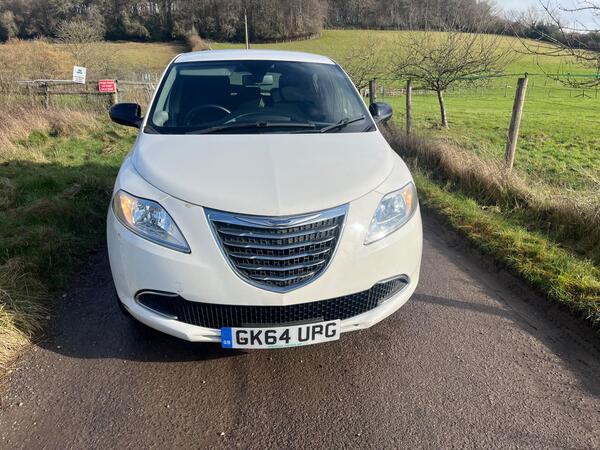 Chrysler Ypsilon 1.2 Gold Euro 6 5dr