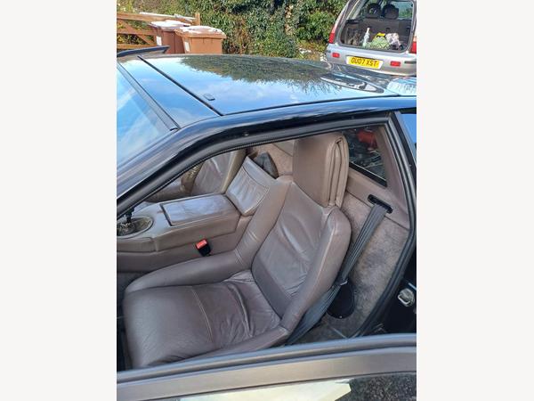 Lotus Esprit 2.2 SE 2dr