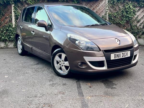 Renault Scenic 1.5 dCi Dynamique TomTom Euro 5 5dr