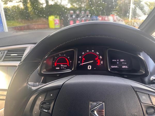 Citroen DS5 2.0 HDi DSign Euro 5 5dr