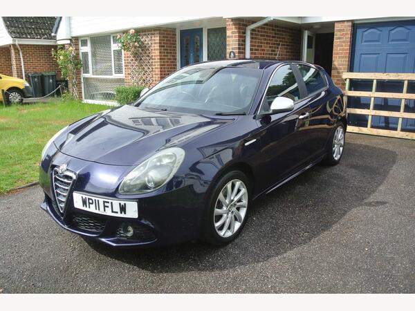 Alfa Romeo Giulietta 2.0 JTDM-2 Veloce Euro 5 (s/s) 5dr
