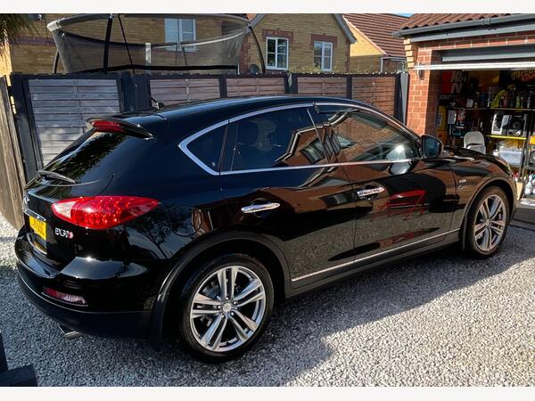 Infiniti EX 3.0 30d V6 Black Premium Auto 4WD Euro 5 5dr