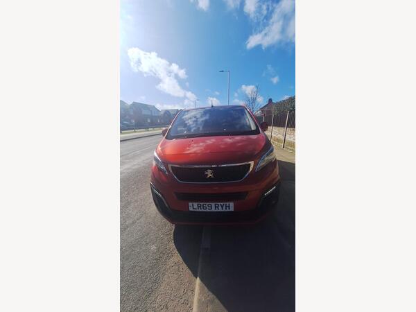 Peugeot Traveller 2.0 BlueHDi Allure Standard MPV 5dr Diesel EAT8 MWB Euro 6 (s/s) (180 ps)