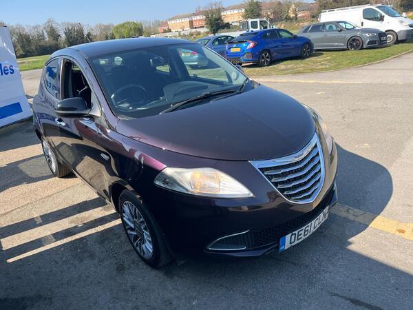 Chrysler Ypsilon 0.9 TwinAir SE Euro 5 (s/s) 5dr