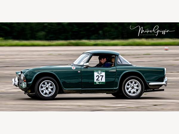 Triumph TR4
