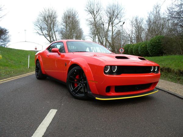 Dodge Challenger SRT 6.2 Hellcat Widebody 2dr