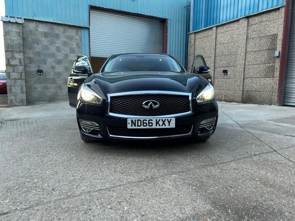 Infiniti Q70 2.2d Premium Auto Euro 6 (s/s) 4dr