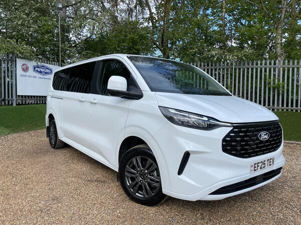 Ford Tourneo Custom 2.0 320 EcoBlue Titanium Minibus Double Cab 5dr Diesel Auto L2 Euro 6 (s/s) (170 ps)