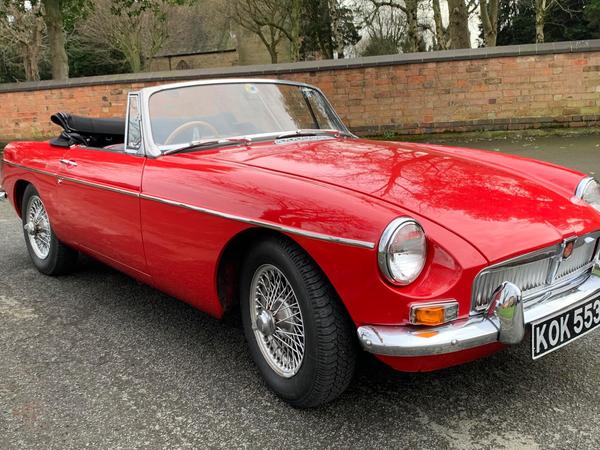 MG MGB 1.8 Roadster Convertible 2dr Petrol Manual (97 bhp)