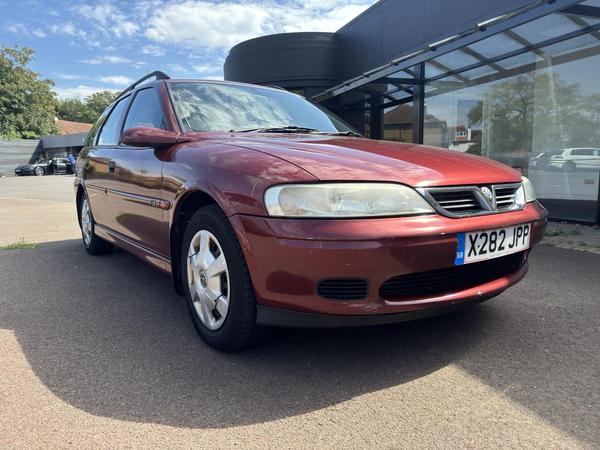 Vauxhall Vectra 2.2i 16v LS 5dr