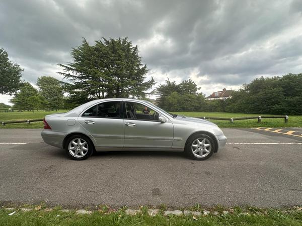 Mercedes-Benz C Class 2.6 C240 Elegance SE 4dr