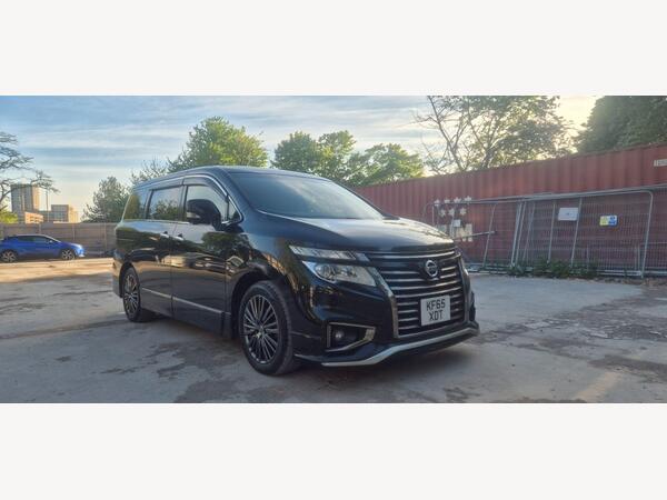 Nissan Elgrand 5dr