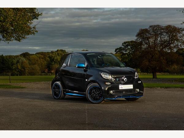 Smart fortwo 17.6kWh Edition Nightsky Auto 2dr (22kW Charger)