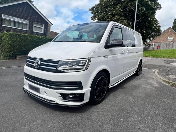 Volkswagen Transporter Sportline 2.0 BiTDI T32 BlueMotion Tech Sportline Crew Van 5dr Diesel DSG Euro 6 (s/s) (204 ps)