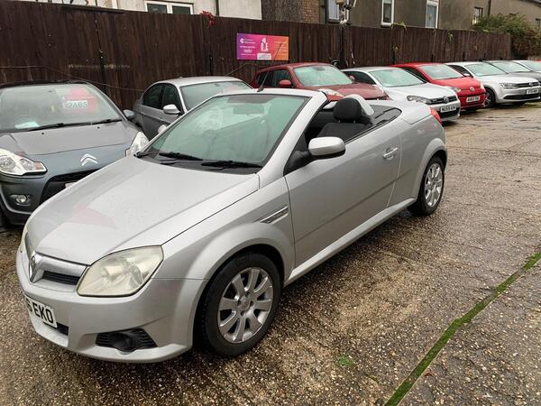 Vauxhall Tigra 1.4i 16v 2dr
