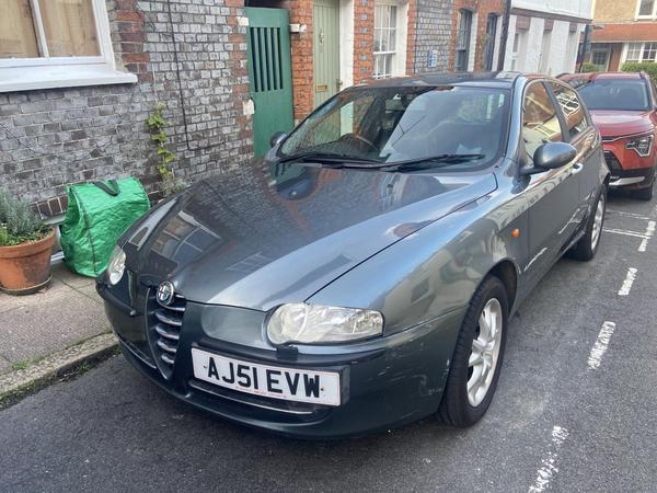 Alfa Romeo 147 2.0 T.Spark Lusso 5dr