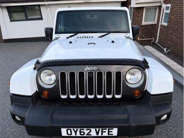 Jeep Wrangler 2.8 CRD Overland Auto 4WD Euro 5 2dr