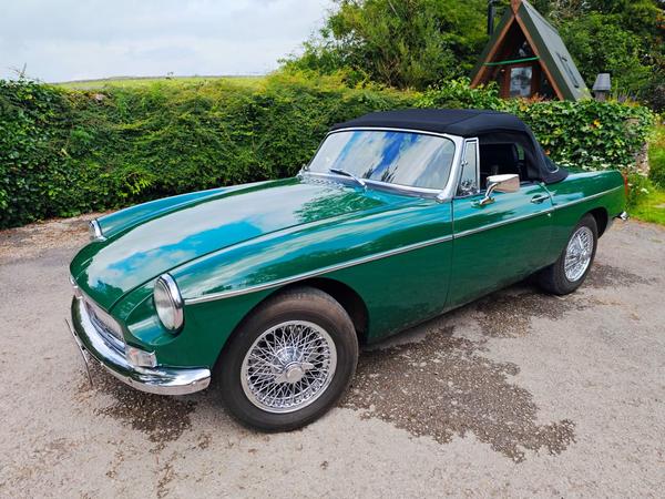 MG MGB GT 1.8 2dr