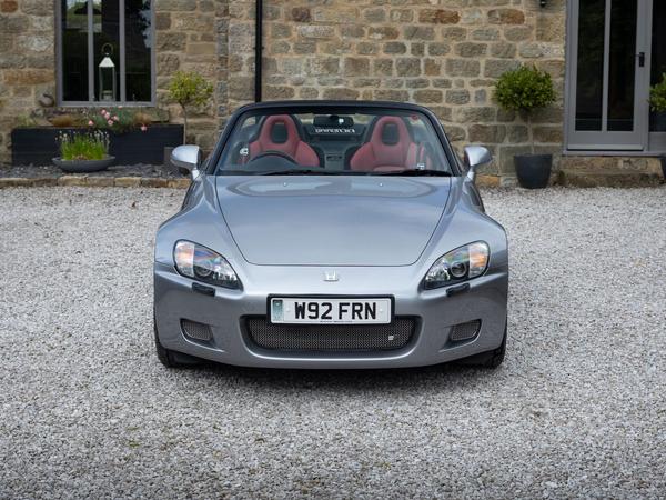 Honda S2000 2.0 Roadster Convertible 2dr Petrol Manual (237 g/km, 236 bhp)