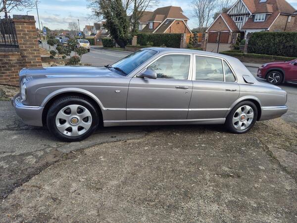 Bentley Arnage 6.8 Red Label 4dr