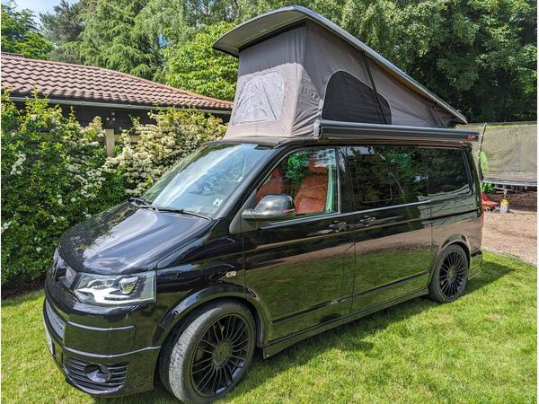 Volkswagen Transporter Sportline 2.0 BiTDI Sportline T32 Kombi 4dr Diesel DSG L1 H1 (214 g/km, 178 bhp)
