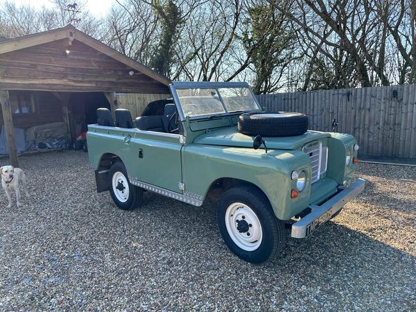 Land Rover Series III 2.3 109 2dr