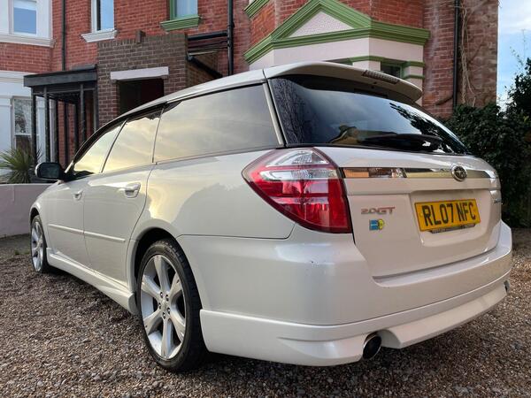 Subaru Legacy 2.0