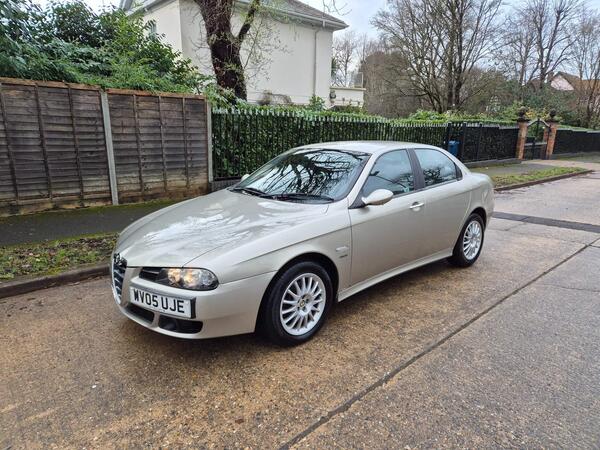 Alfa Romeo 156 2.0 JTS Veloce 4dr
