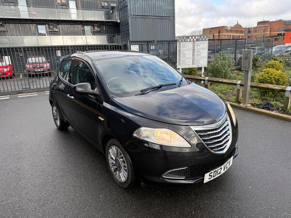 Chrysler Ypsilon 1.2 SE Euro 5 (s/s) 5dr