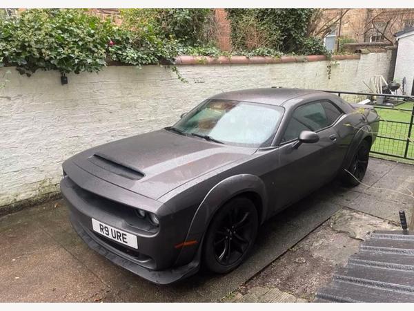 Dodge Challenger Sxt plus black edition , Demon Kit 3.6