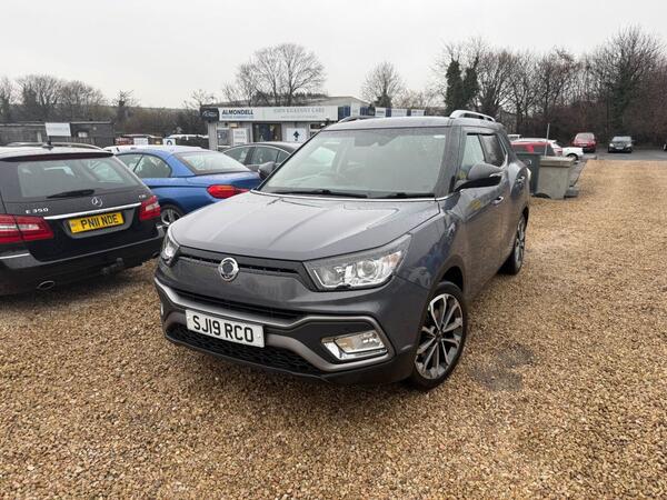 SsangYong Tivoli XLV 1.6 e-XGi Ultimate Euro 6 (s/s) 5dr
