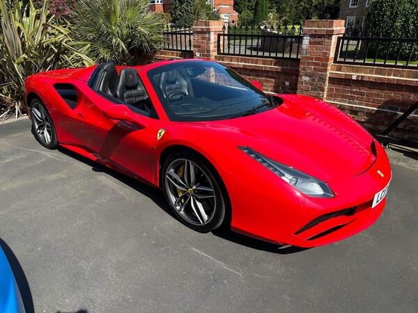 Ferrari 488 3.9T V8 Spider F1 DCT Euro 6 (s/s) 2dr