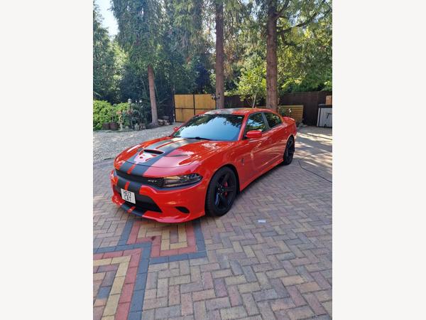 Dodge Charger Dodge Charger SRT Hellcat 707 BHP GoMango Orange