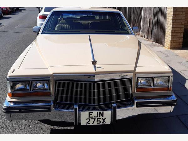 Cadillac De Ville