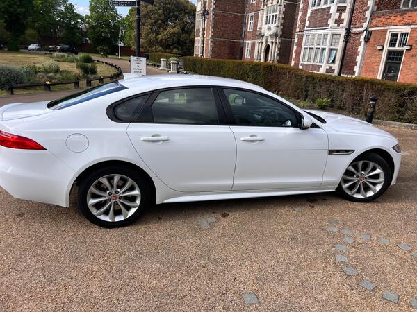 Jaguar XF 2.0d R-Sport Auto Euro 6 (s/s) 4dr
